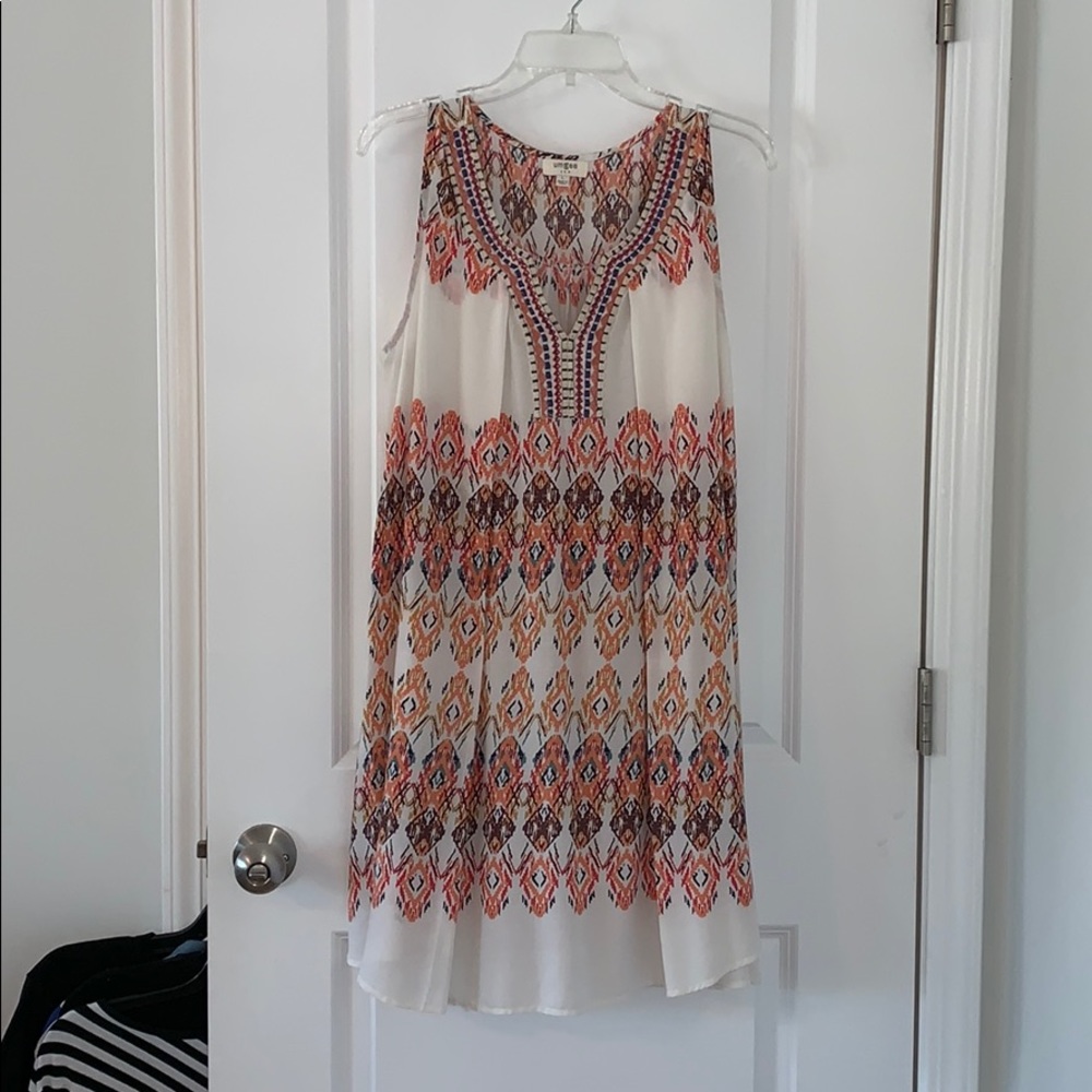 umgee sleeveless tunic sz L